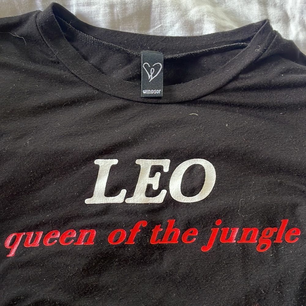 Leo Tee - Picture 3 of 3